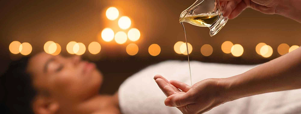 Massage oil pouring 3727768937 copy